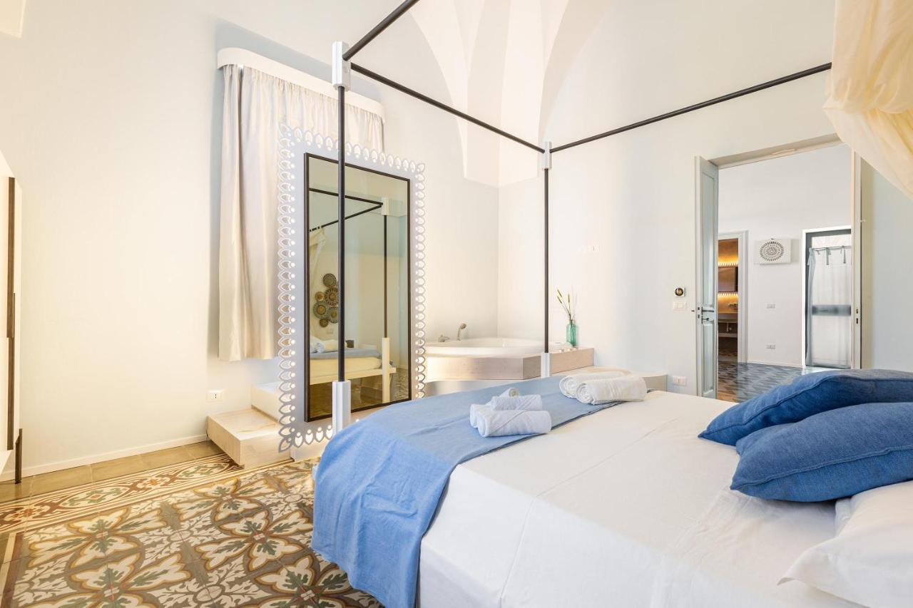 B&B Palazzo Flora Collepasso 外观 照片