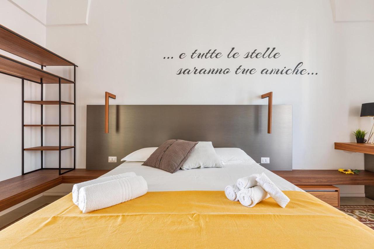 B&B Palazzo Flora Collepasso 外观 照片