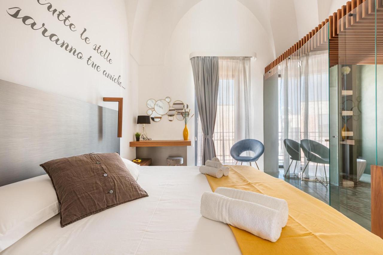 B&B Palazzo Flora Collepasso 外观 照片
