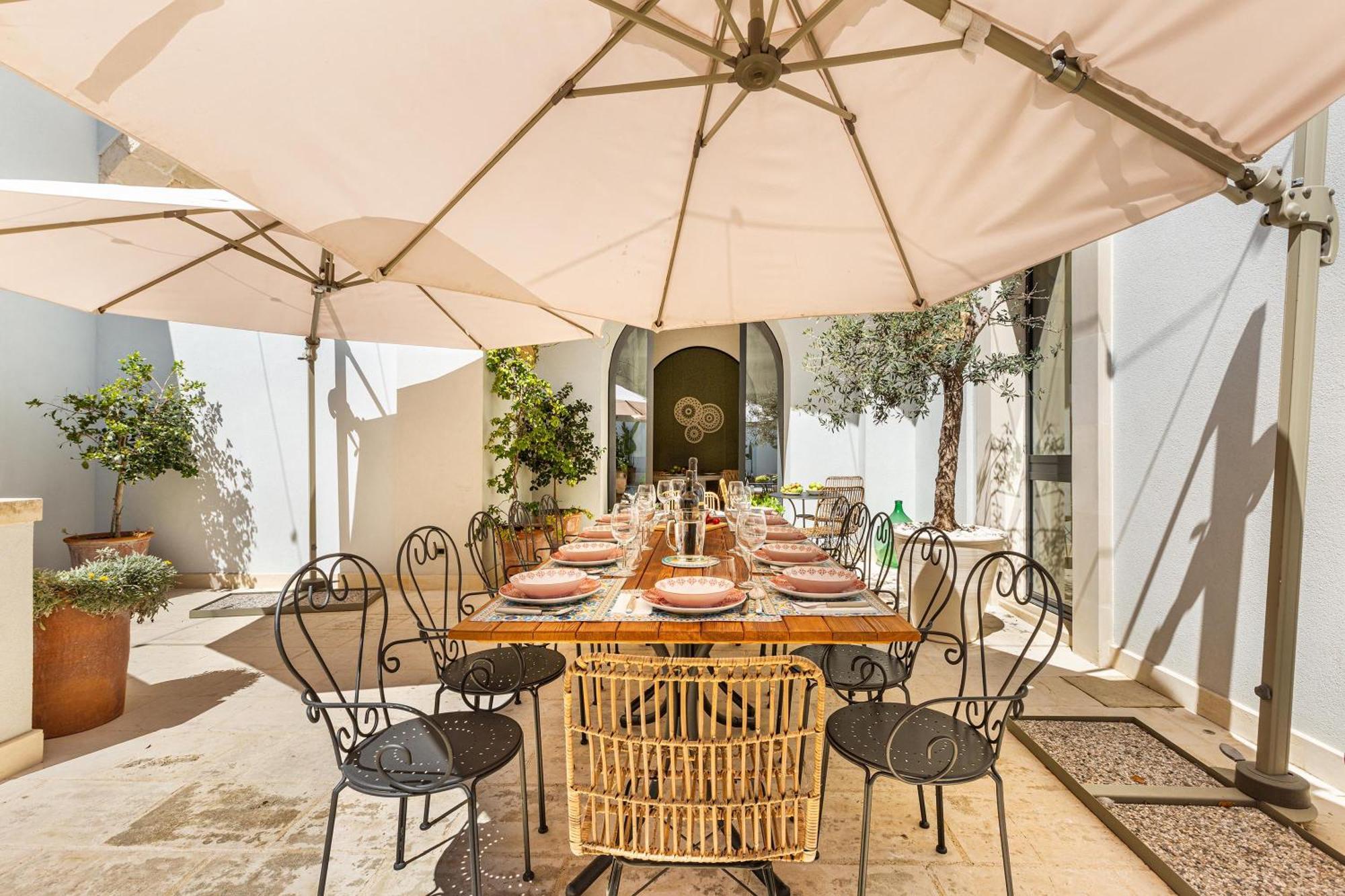 B&B Palazzo Flora Collepasso 外观 照片